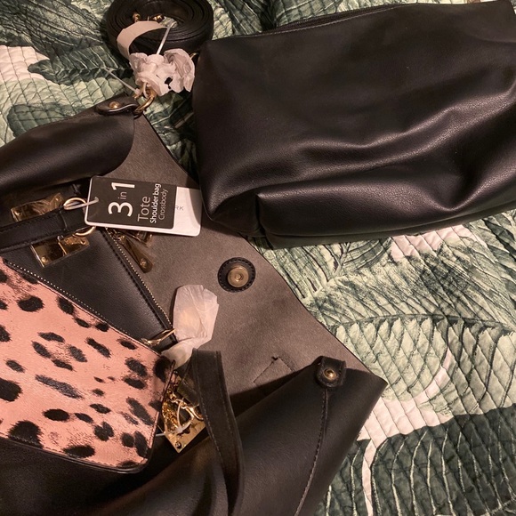 Purse - Picture 3 of 3